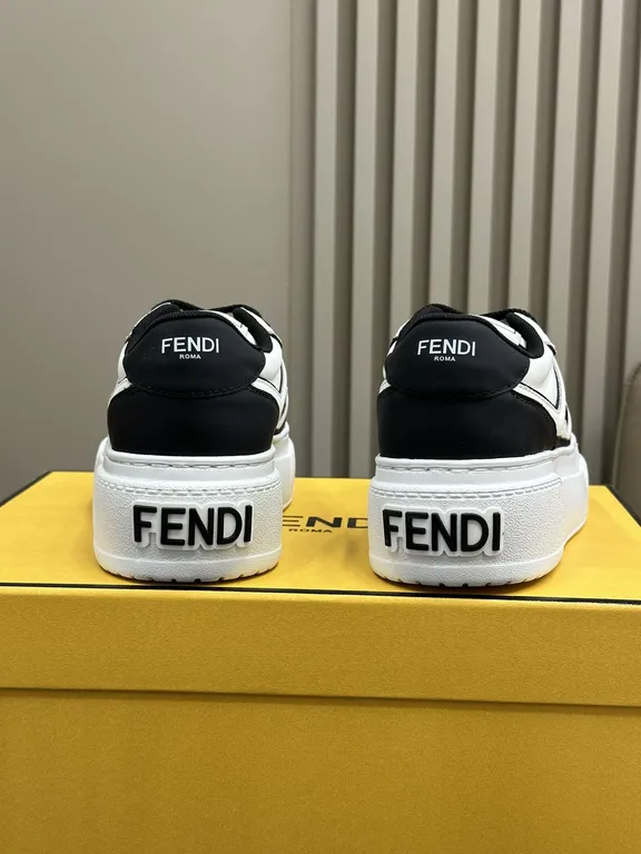 Fendi Shoe 